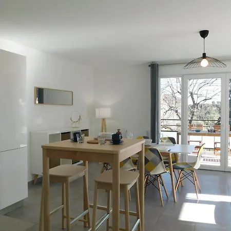 Apartment Magnificent 3-room 